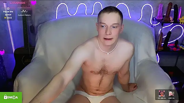 Snapshot of playoliver chatting on April 2026 03:18:02 PM playoliver online show from April 2026 03:18:02 PM