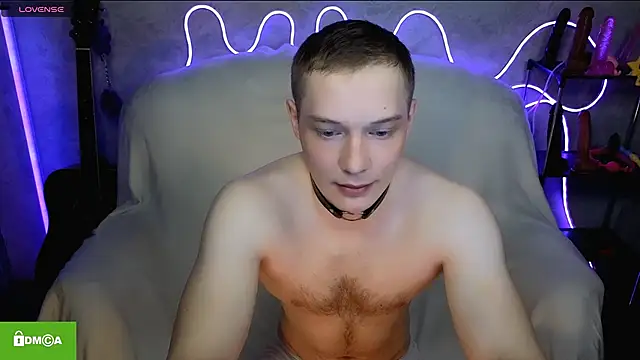 Snapshot of playoliver chatting on April 2026 03:15:01 AM playoliver online show from April 2026 03:15:01 AM