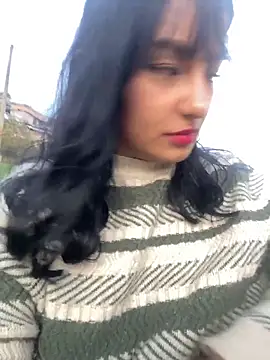 Snapshot of Noxveeltt chatting on April 2026 11:02:01 PM Noxveeltt online show from April 2026 11:02:01 PM