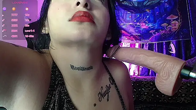 Snapshot of Noxveeltt chatting on April 2026 03:58:01 AM Noxveeltt online show from April 2026 03:58:01 AM