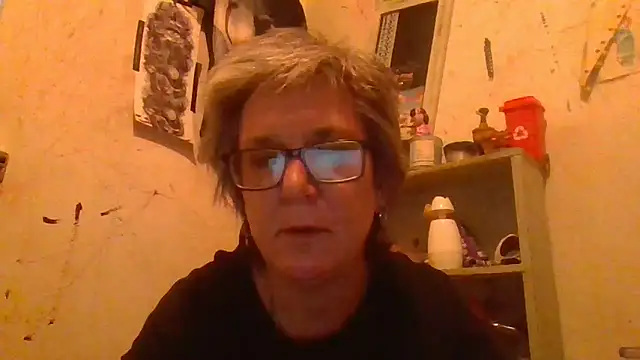 Snapshot of becky1111 chatting on June 2026 12:00:02 PM becky1111 online show from June 2026 12:00:02 PM