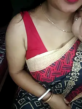 Snapshot of MAHI066 chatting on April 2026 07:14:01 PM MAHI066 online show from April 2026 07:14:01 PM