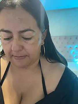 Snapshot of evelyn_harpeery chatting on June 2026 10:58:01 AM evelyn harpeery online show from June 2026 10:58:01 AM