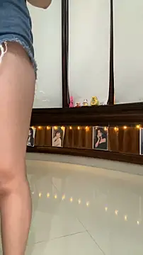 Snapshot of T-Nana chatting on June 2026 03:57:01 PM T-Nana online show from June 2026 03:57:01 PM