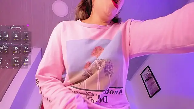 Violet Blazee online show from January 2026 10:42:02 AM