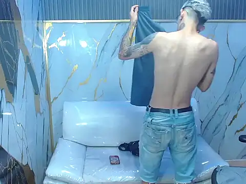 Boy tatto77 online show from February 2026 07:07:01 PM