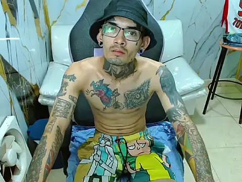 Snapshot of Boy_tatto77 chatting on March 2026 12:21:02 PM Boy tatto77 online show from March 2026 12:21:02 PM