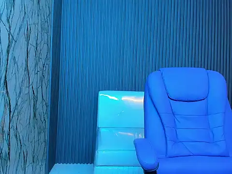 Snapshot of Boy_tatto77 chatting on April 2026 12:37:01 AM Boy tatto77 online show from April 2026 12:37:01 AM