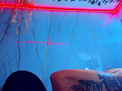 Snapshot of Boy_tatto77 chatting on April 2026 01:11:02 AM Boy tatto77 online show from April 2026 01:11:02 AM