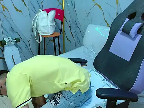 Snapshot of Boy_tatto77 chatting on April 2026 11:55:02 AM Boy tatto77 online show from April 2026 11:55:02 AM