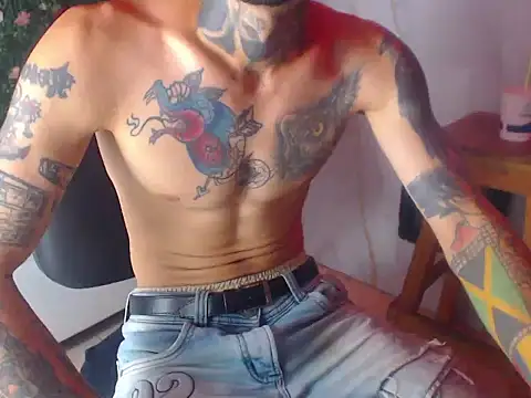 Snapshot of Boy_tatto77 chatting on May 2026 08:38:02 PM Boy tatto77 online show from May 2026 08:38:02 PM
