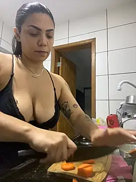 Snapshot of Nini_ chatting on May 2026 08:04:02 PM Nini online show from May 2026 08:04:02 PM