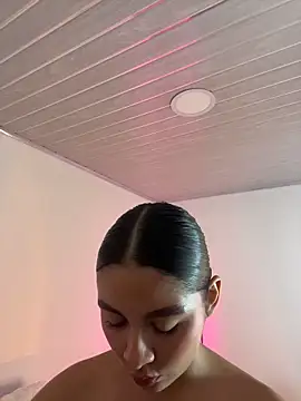 Snapshot of Nicollewest1 chatting on March 2026 01:54:01 AM Nicollewest1 online show from March 2026 01:54:01 AM