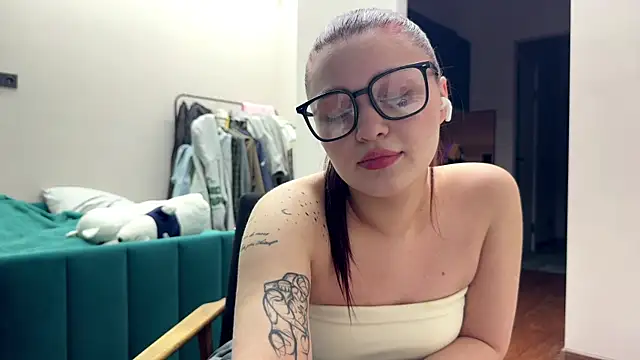 PassionPie online show from December 2025 06:26:01 PM