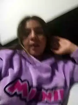 Samy37  online show from December 2025 04:40:01 AM