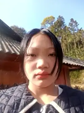 Snapshot of Hi-zza chatting on December 2025 02:18:01 AM Hi-zza online show from December 2025 02:18:01 AM