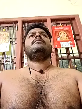 Snapshot of yourwellman chatting on April 2026 03:13:01 PM yourwellman online show from April 2026 03:13:01 PM