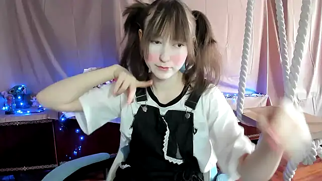 Snapshot of Yoonhee_ki chatting on January 2026 12:43:02 PM Yoonhee ki online show from January 2026 12:43:02 PM