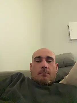 Snapshot of Yavtebe7tube chatting on December 2025 03:18:02 PM Yavtebe7tube online show from December 2025 03:18:02 PM