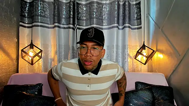 THIAN KNOX online show from December 2025 05:31:01 PM