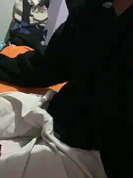 Snapshot of GuioficialBr chatting on April 2026 05:45:02 AM GuioficialBr online show from April 2026 05:45:02 AM