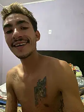 Snapshot of GuioficialBr chatting on April 2026 04:50:02 AM GuioficialBr online show from April 2026 04:50:02 AM