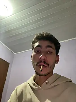 Snapshot of GuioficialBr chatting on April 2026 12:49:02 AM GuioficialBr online show from April 2026 12:49:02 AM