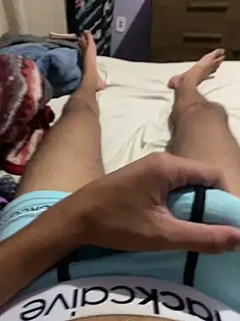 Snapshot of GuioficialBr chatting on April 2026 01:08:01 AM GuioficialBr online show from April 2026 01:08:01 AM