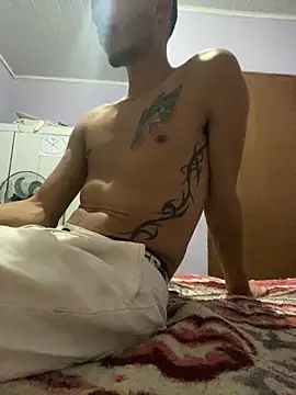 Snapshot of GuioficialBr chatting on April 2026 11:49:02 PM GuioficialBr online show from April 2026 11:49:02 PM