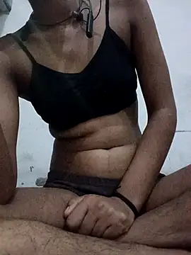 Snapshot of anshika_yadav chatting on April 2026 06:01:02 PM anshika yadav online show from April 2026 06:01:02 PM