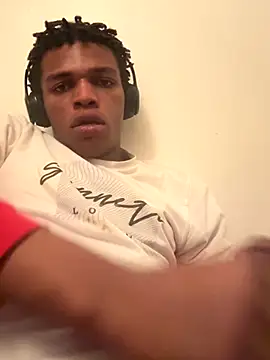 Snapshot of davebigjunk12 chatting on December 2025 06:31:01 AM davebigjunk12 online show from December 2025 06:31:01 AM