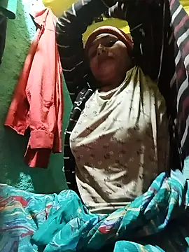 Snapshot of Cuty_priti chatting on January 2026 04:12:02 PM Cuty priti online show from January 2026 04:12:02 PM