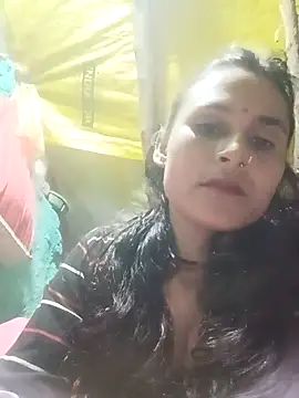 Snapshot of Cuty_priti chatting on February 2026 04:33:01 PM Cuty priti online show from February 2026 04:33:01 PM