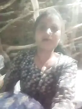 Snapshot of Cuty_priti chatting on April 2026 05:23:01 PM Cuty priti online show from April 2026 05:23:01 PM