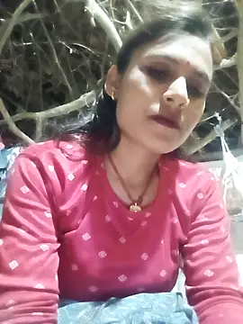 Snapshot of Cuty_priti chatting on April 2026 05:48:02 PM Cuty priti online show from April 2026 05:48:02 PM