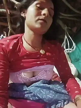 Snapshot of Cuty_priti chatting on May 2026 07:32:01 PM Cuty priti online show from May 2026 07:32:01 PM