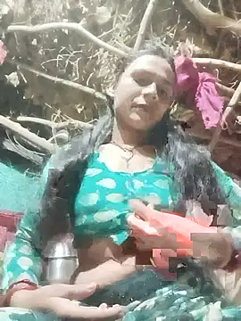 Snapshot of Cuty_priti chatting on May 2026 04:47:01 PM Cuty priti online show from May 2026 04:47:01 PM