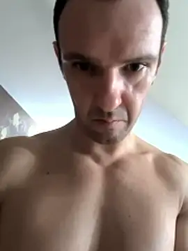 AlexxxisPitesti online show from December 2025 04:58:02 PM