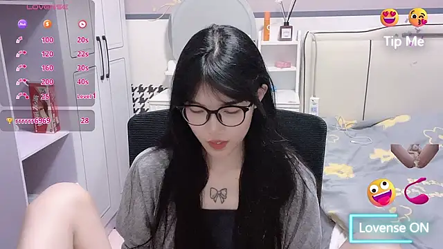 Snapshot of zhnmjx2025 chatting on April 2026 12:20:02 PM zhnmjx2025 online show from April 2026 12:20:02 PM