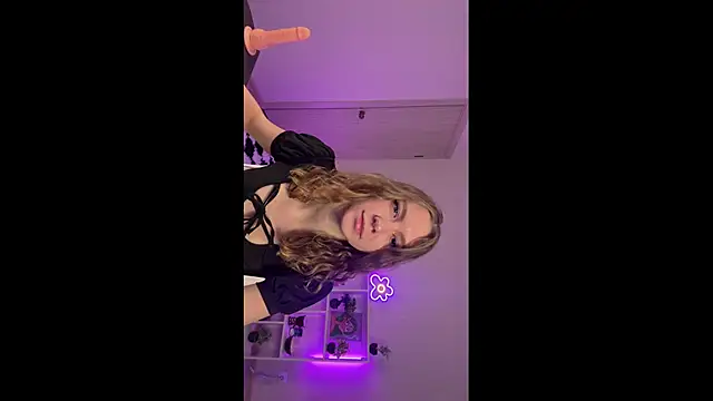 KellySunn online show from February 2026 09:30:02 AM