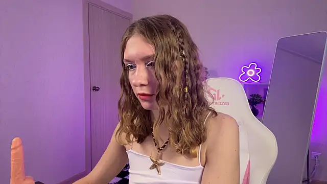 KellySunn online show from February 2026 09:10:02 AM