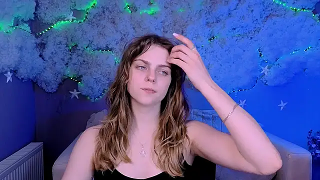 Snapshot of naya_may chatting on April 2026 07:08:01 PM naya may online show from April 2026 07:08:01 PM