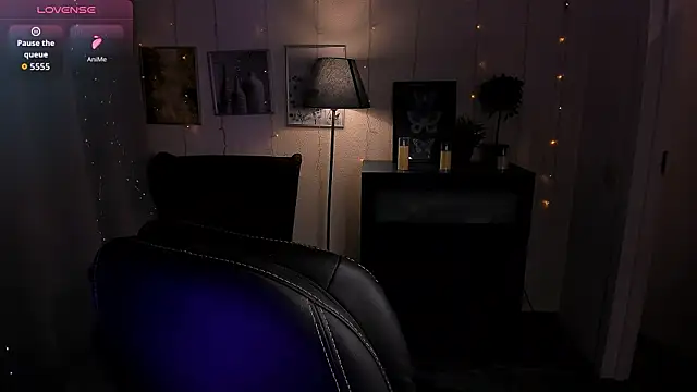 Snapshot of SarahShelby chatting on April 2026 08:58:02 PM SarahShelby online show from April 2026 08:58:02 PM