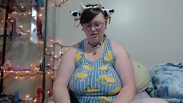 Snapshot of Pupghostt chatting on April 2026 01:19:01 PM Pupghostt online show from April 2026 01:19:01 PM