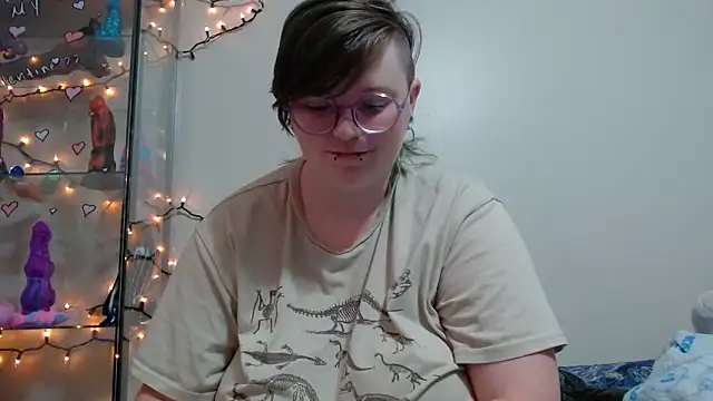 Snapshot of Pupghostt chatting on April 2026 01:23:02 PM Pupghostt online show from April 2026 01:23:02 PM