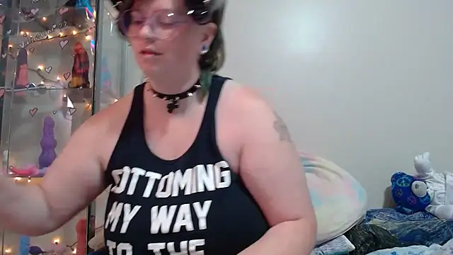 Snapshot of Pupghostt chatting on April 2026 12:54:01 PM Pupghostt online show from April 2026 12:54:01 PM