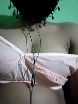 badbaby18136 online show from December 2025 05:43:02 PM