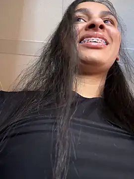 Snapshot of ManuelaEvans_ chatting on April 2026 09:53:02 PM ManuelaEvans online show from April 2026 09:53:02 PM