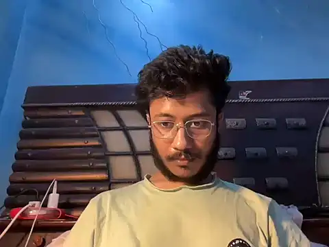 Snapshot of Sexy__Nerd chatting on May 2026 12:12:02 PM Sexy Nerd online show from May 2026 12:12:02 PM