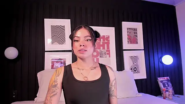 leslie thompson online show from January 2026 07:52:02 PM